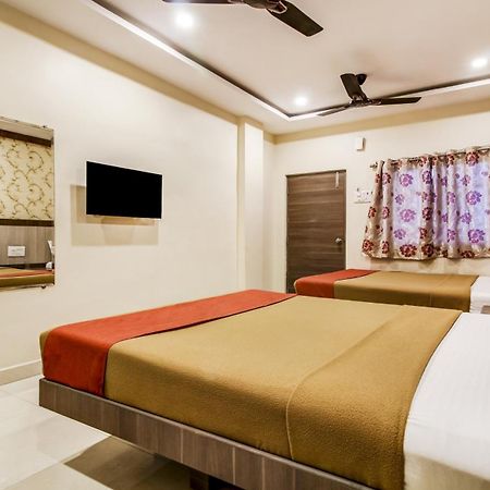 Hotel Neem Tree Hyderabad Airport Shamshabad Buitenkant foto