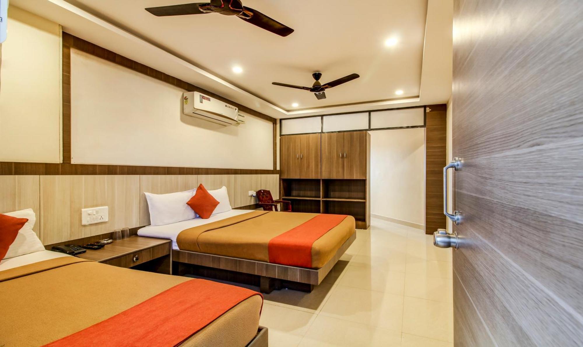 Hotel Neem Tree Hyderabad Airport Shamshabad Buitenkant foto