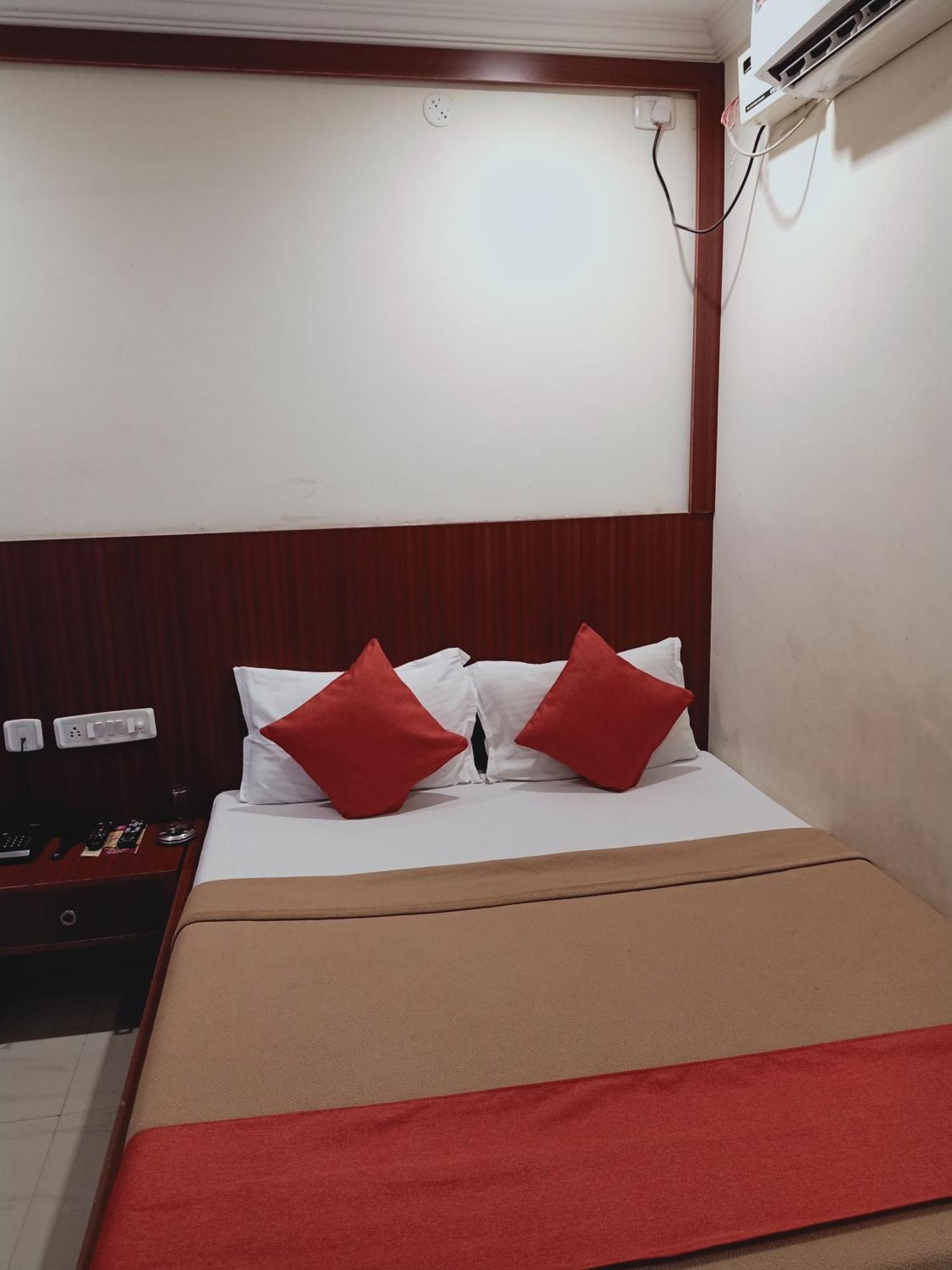 Hotel Neem Tree Hyderabad Airport Shamshabad Buitenkant foto