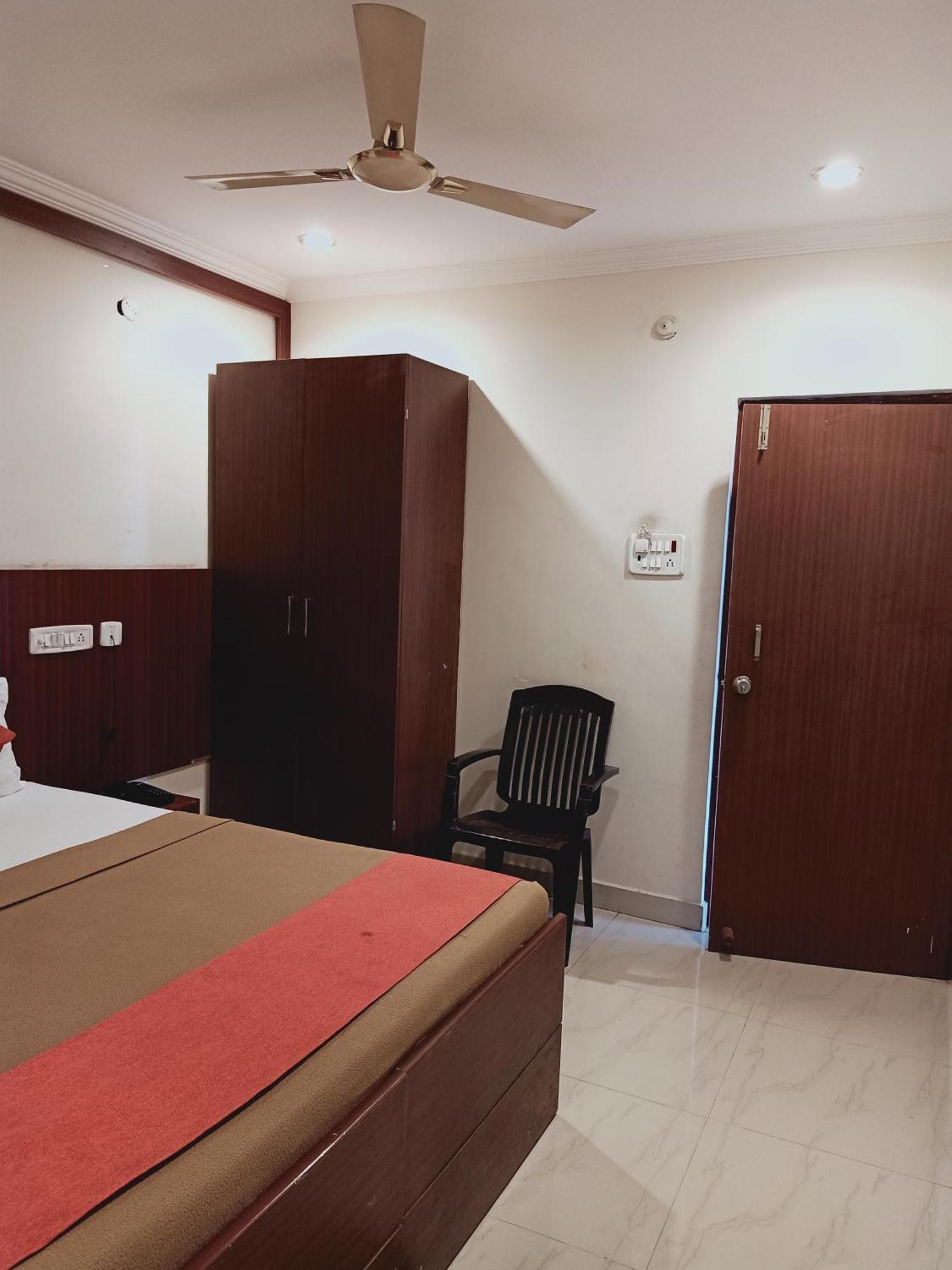 Hotel Neem Tree Hyderabad Airport Shamshabad Buitenkant foto