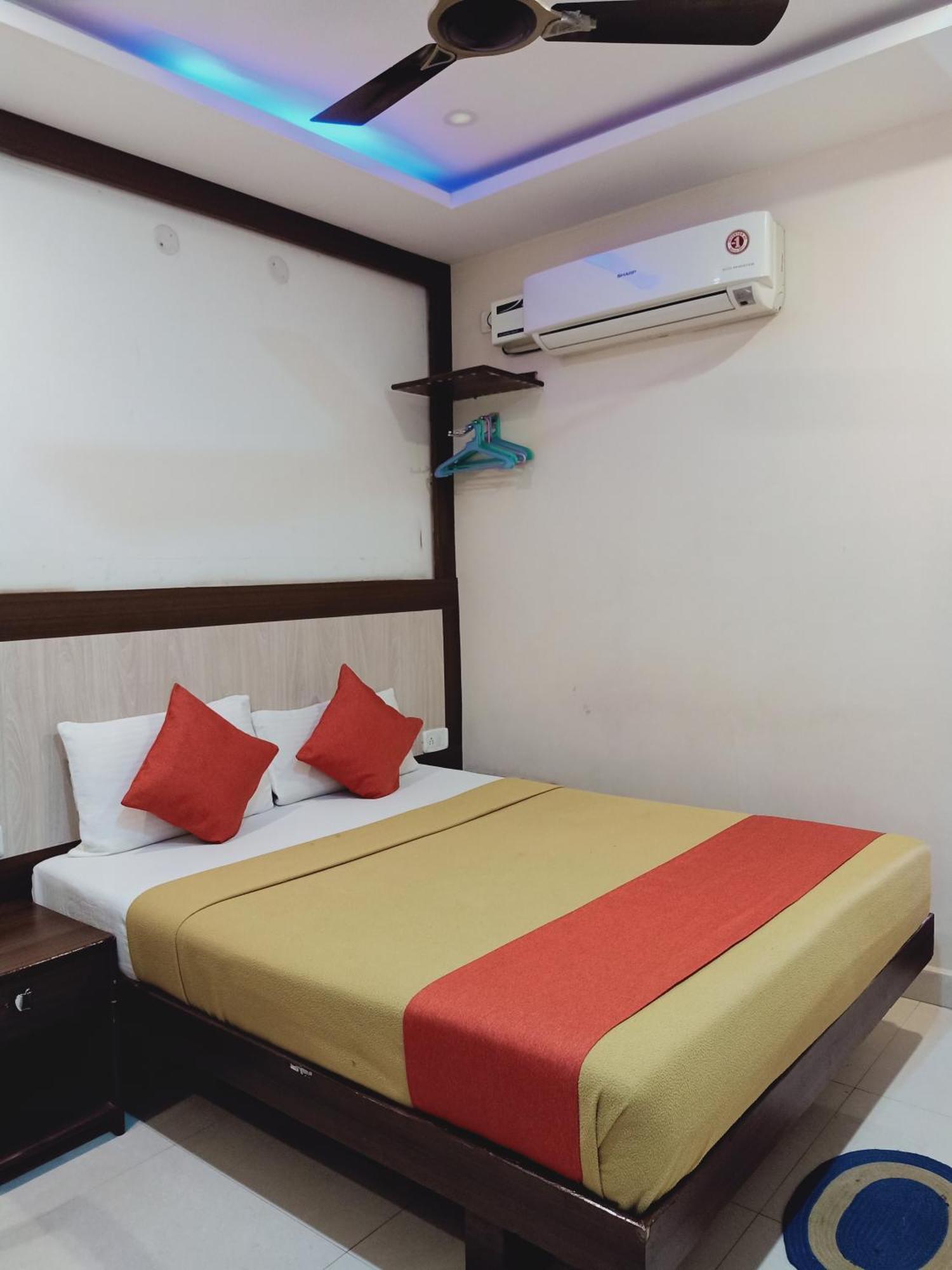 Hotel Neem Tree Hyderabad Airport Shamshabad Buitenkant foto